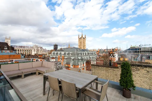 3 bedroom apartment penthouse