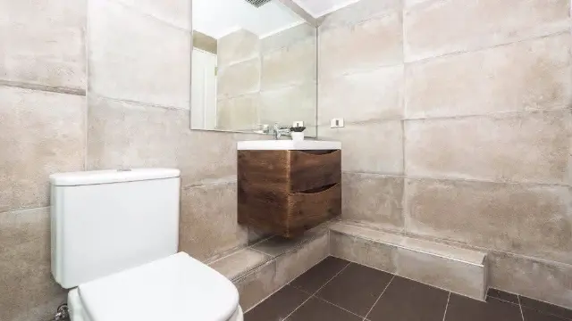 2 bedroom