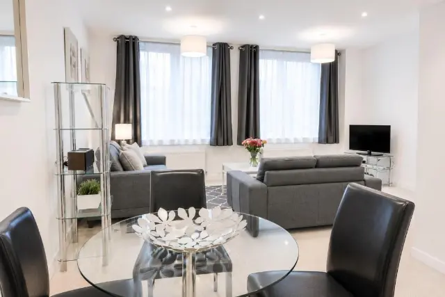 Nouvelle House