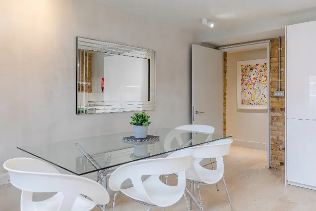 2 bedroom apartment