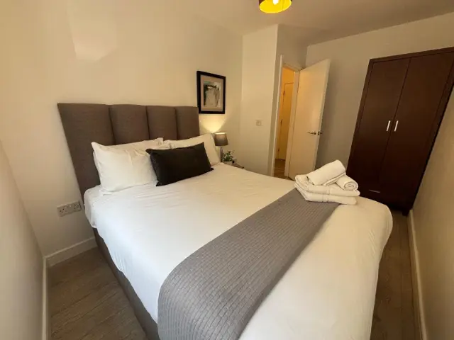 2 bedroom apartment