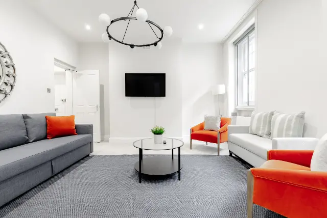 2 bedroom apartment Lower Ground