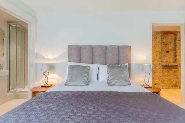 2 bedroom apartment