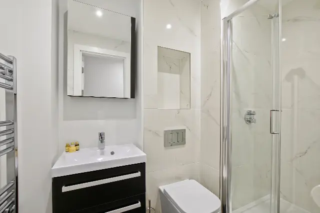 2 bedroom apartment