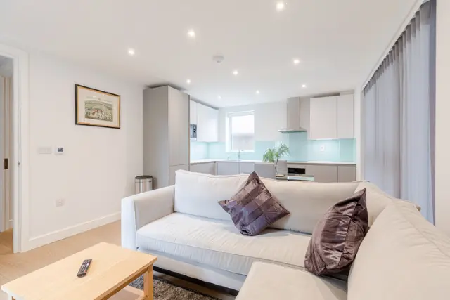 Aldgate East by Excel Apartments