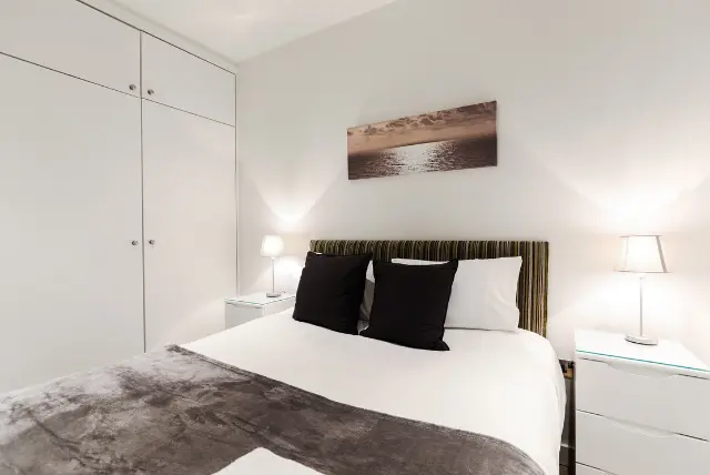 Trafalgar Square by Excel Apartments