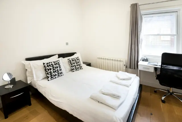 Barbican by Excel Apartments