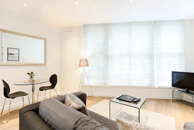 Trafalgar Square by Excel Apartments