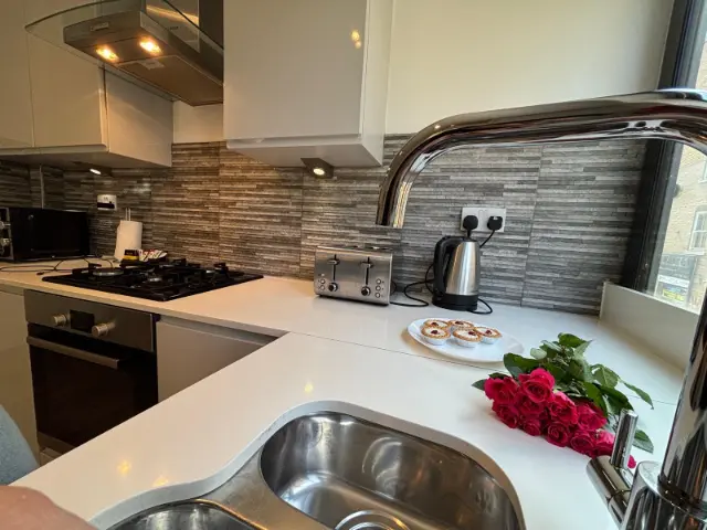 2 bedroom apartment
