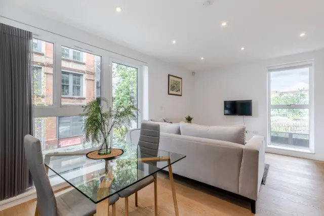 Aldgate East by Excel Apartments