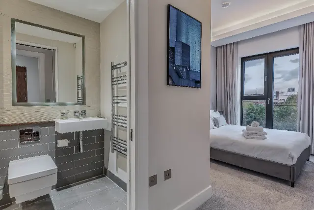 2 bedroom apartment penthouse