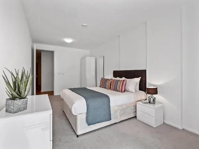2 bedroom apartment  · 1 bath