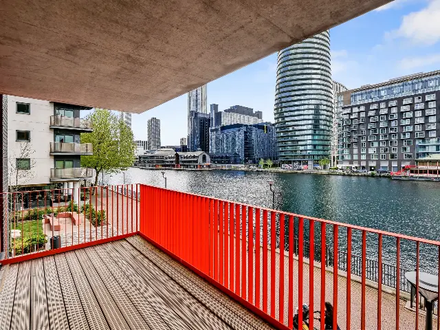 2 bedroom apartment  · 1 bath