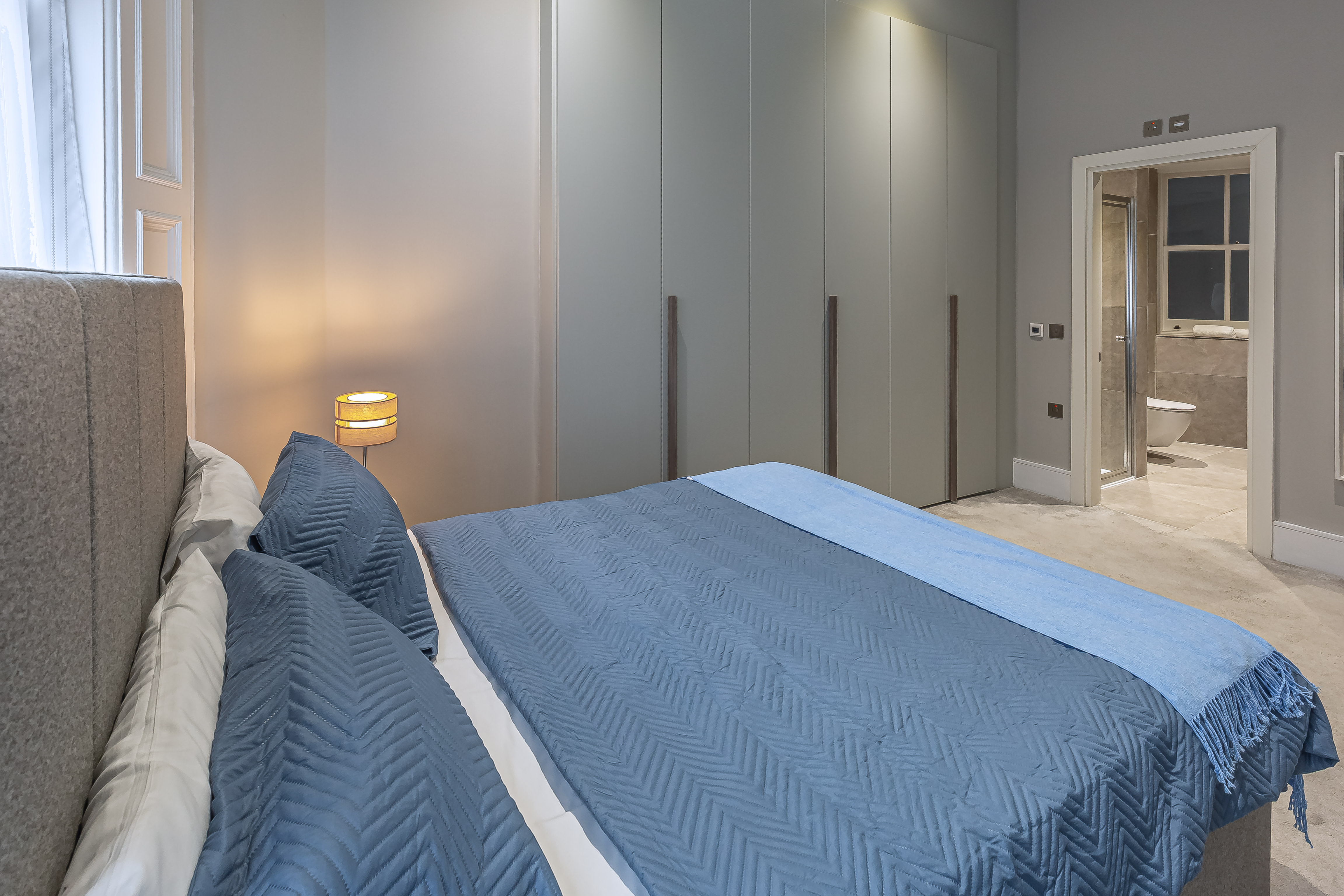 2 bedroom apartment - 1 bath