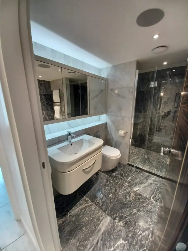 3 bedroom apartment