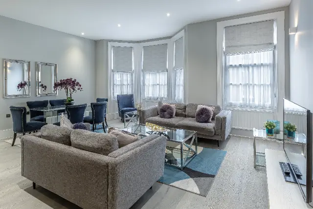 2 bedroom apartment  · 2 bath