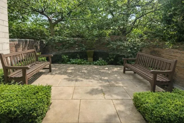 The Courtyard Penthouse - Wimbledon